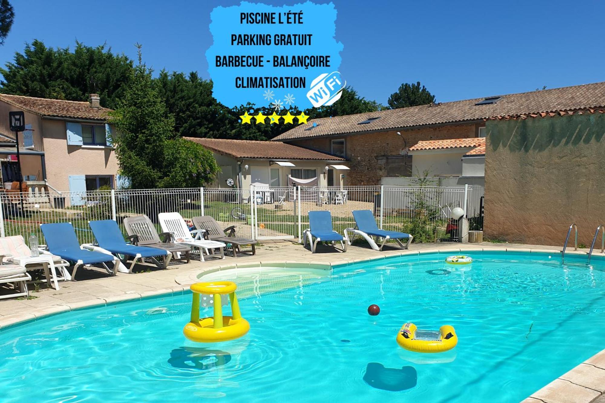 Apartment Bel T2 Climatise Avec Piscine Poitiers-futuroscope-creps De Poitiers